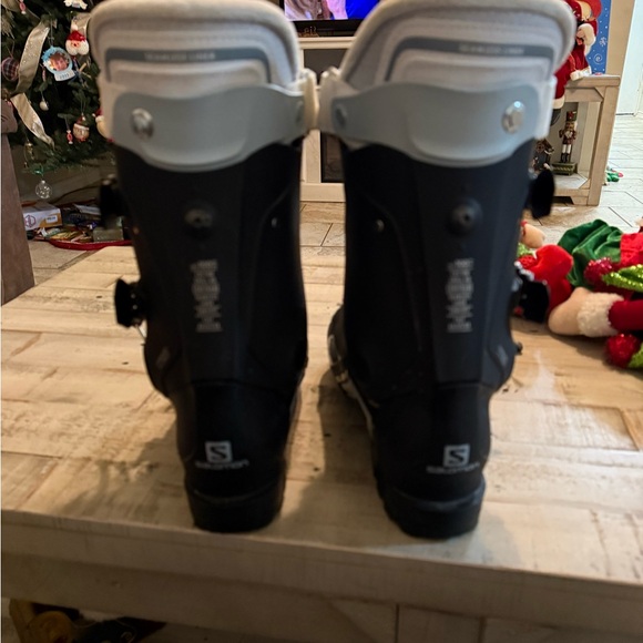 Ski boots - Picture 2 of 7